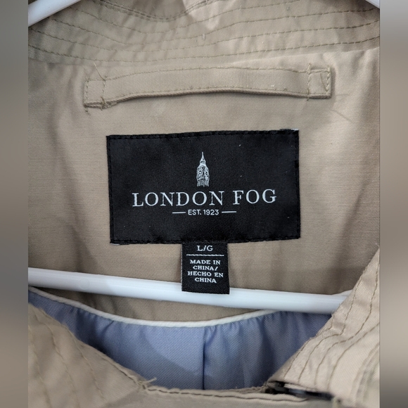 Londonfog Tan Double-Breasted Trench Coat with Hood - Picture 4 of 12